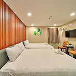 S79 Hotel T68