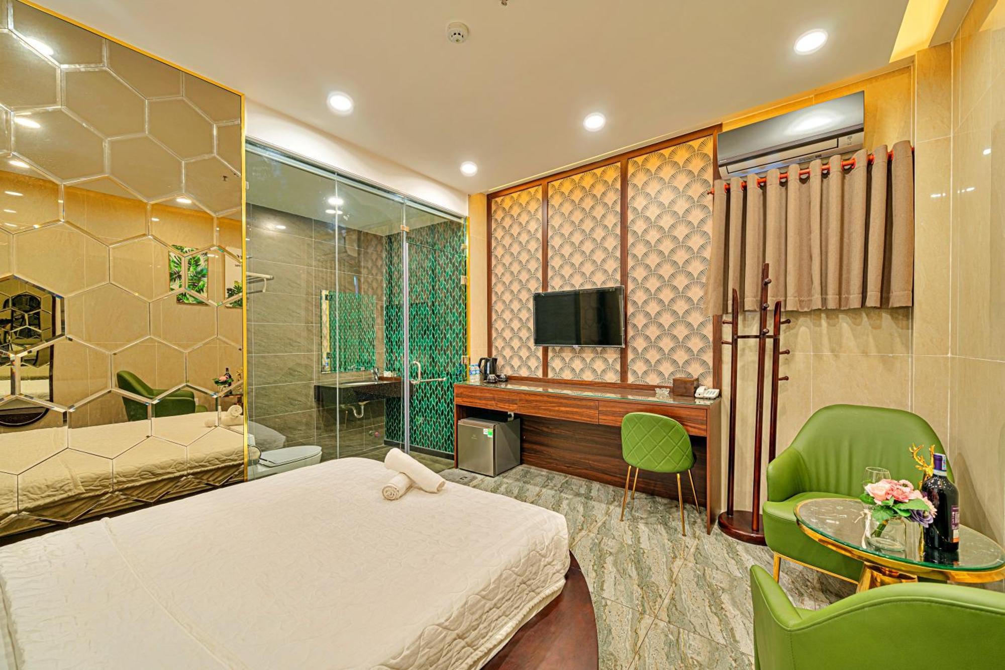 S79 T68 Hotel 3*